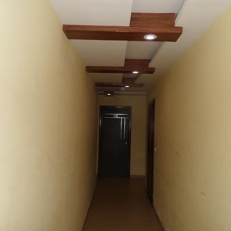 Hotel Silver Plaza Ahmedabad Esterno foto