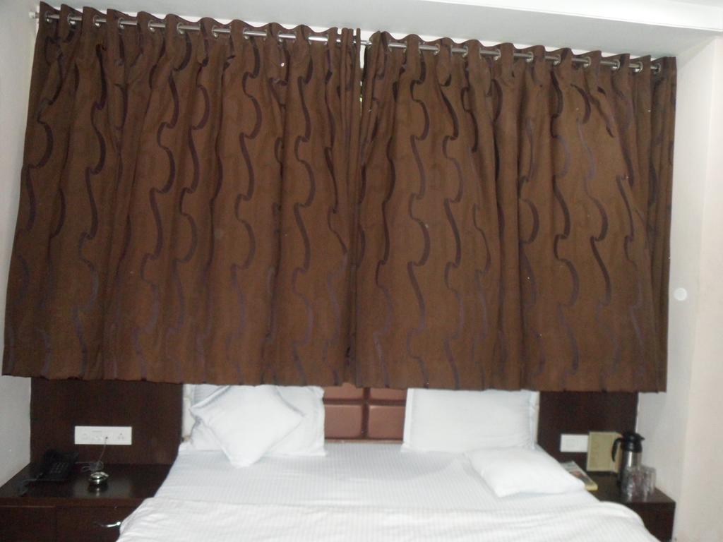 Hotel Silver Plaza Ahmedabad Camera foto